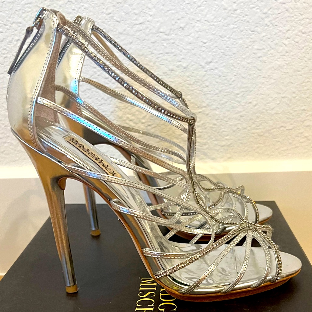 Badgley Mischka Silver Stiletto Size 8.5